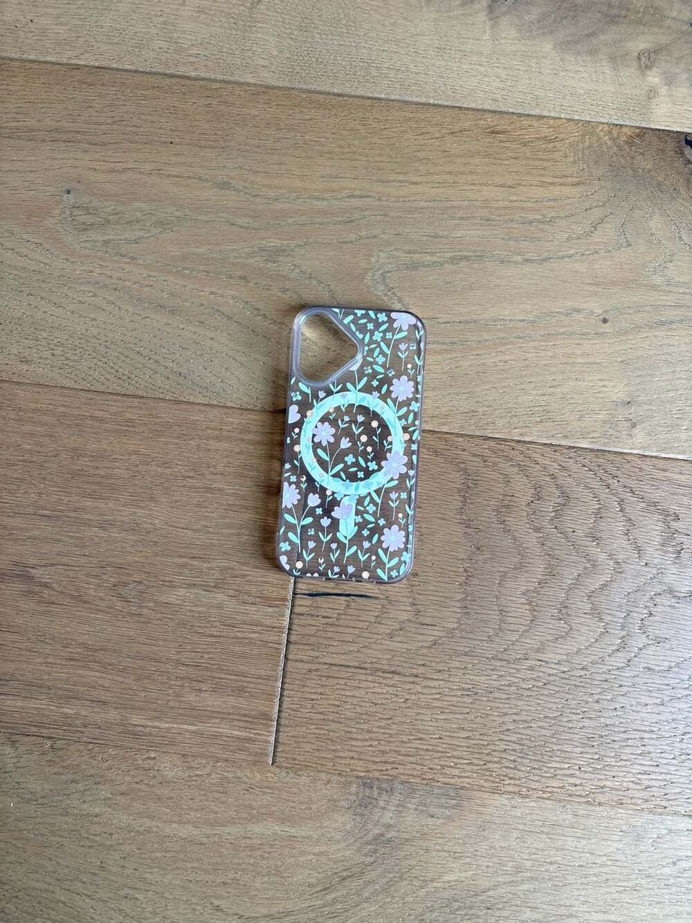 Clear Garden Party MagSafe iPhone Case with White Floral Print